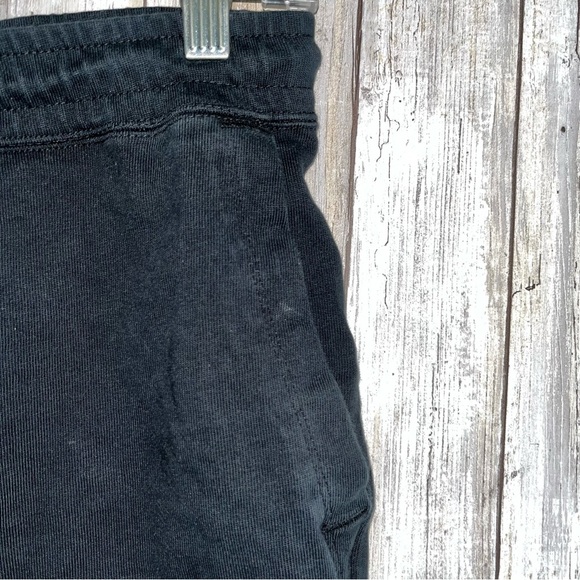 Nike Black Cotton 4” Inseam Shorts - Picture 3 of 5